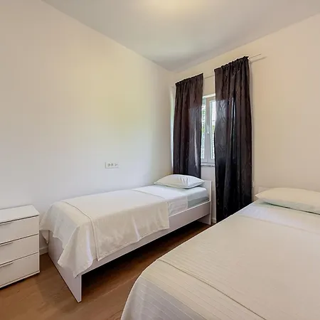 Apartmán Piscina-grey Podstrana